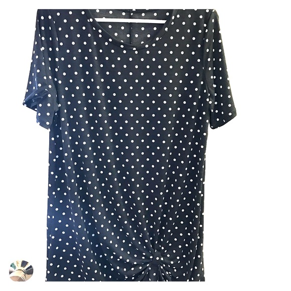 Tops - Polka dots blouse in black and white
